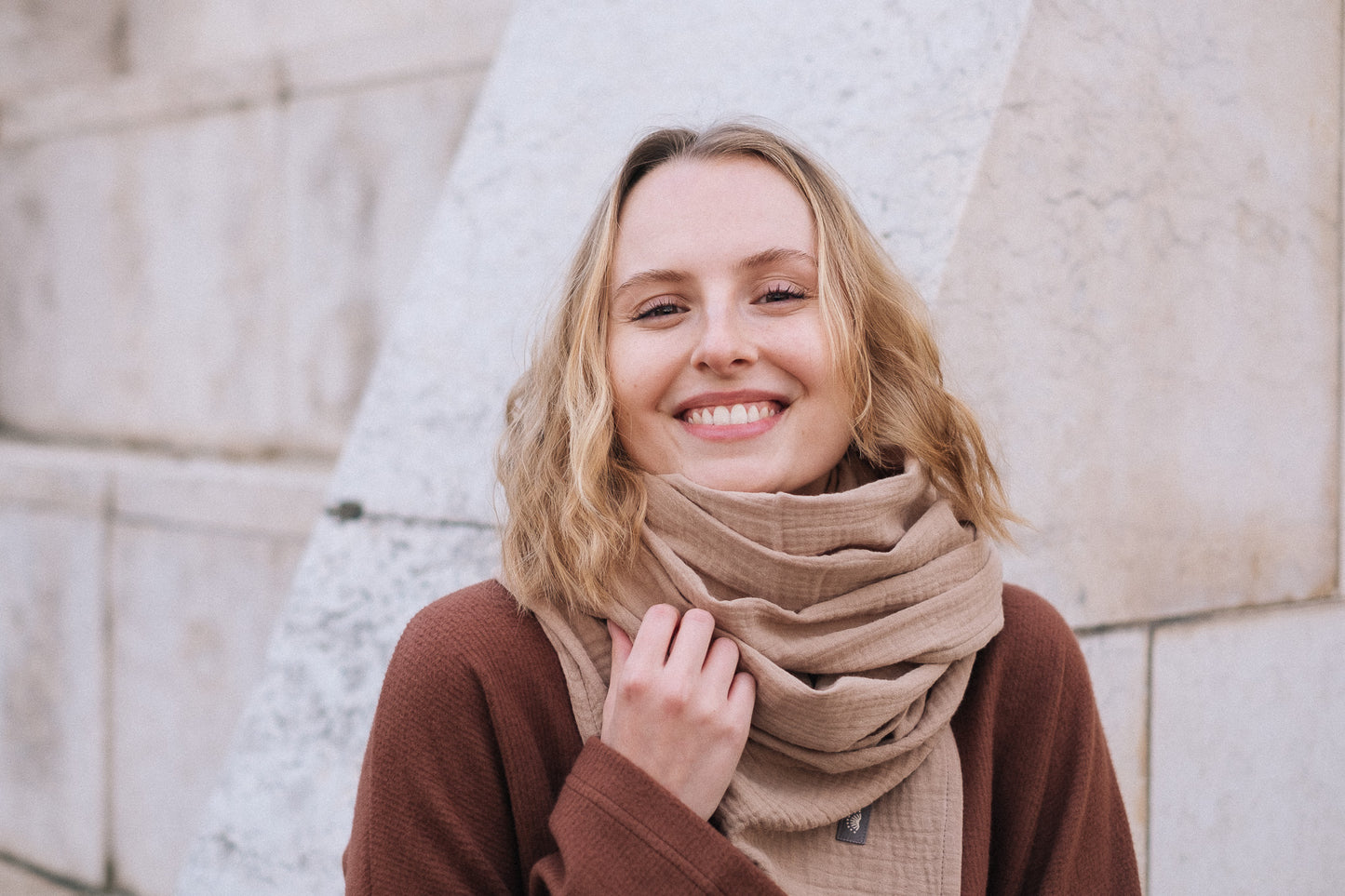 GAUZE SCARF BIG / SAND