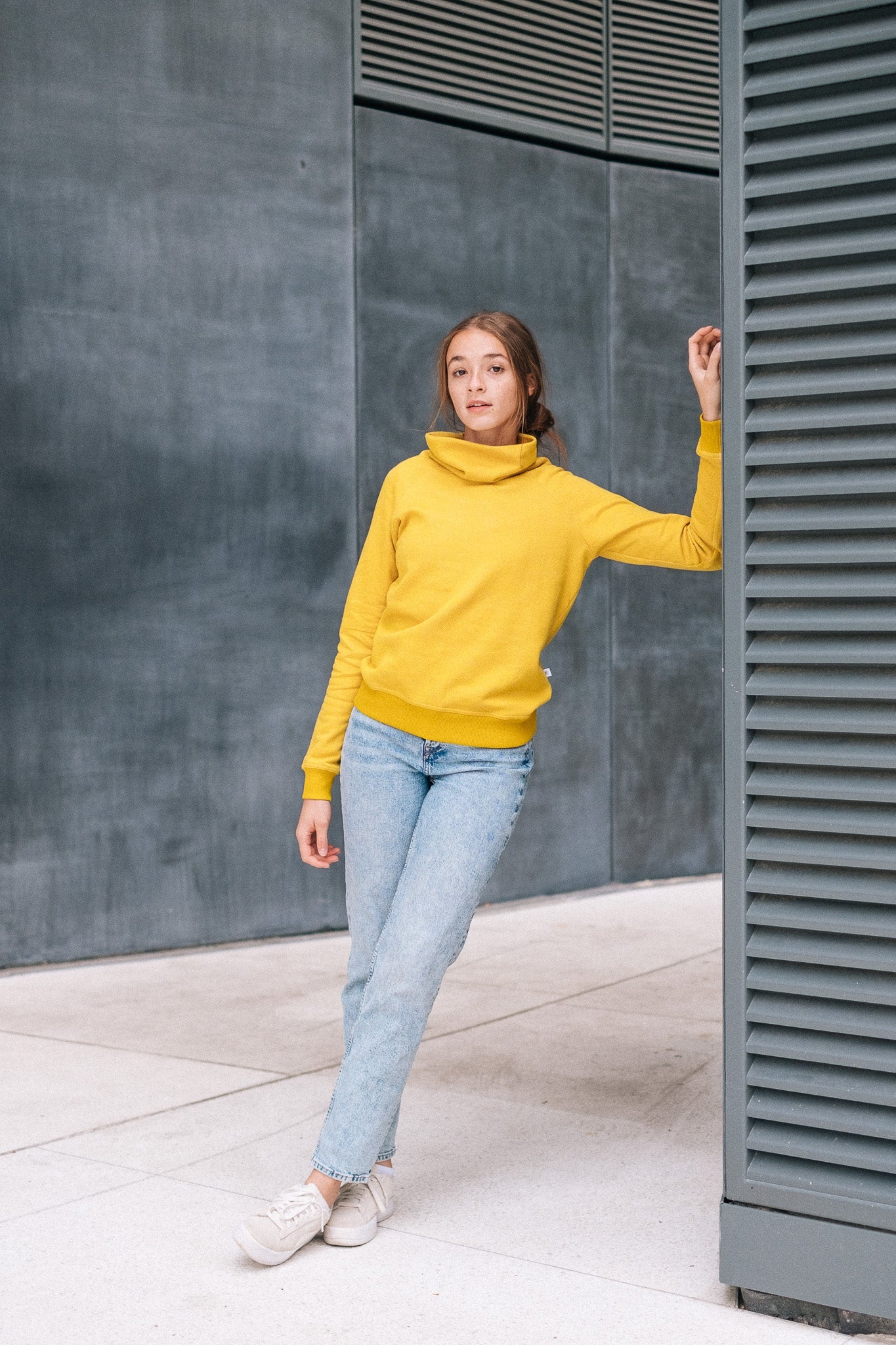 BICOLOR FUNNELNECK / MUSTARD