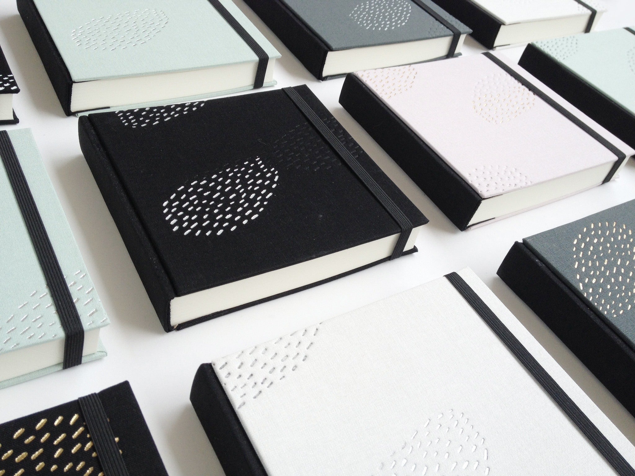 Sketchbook bold