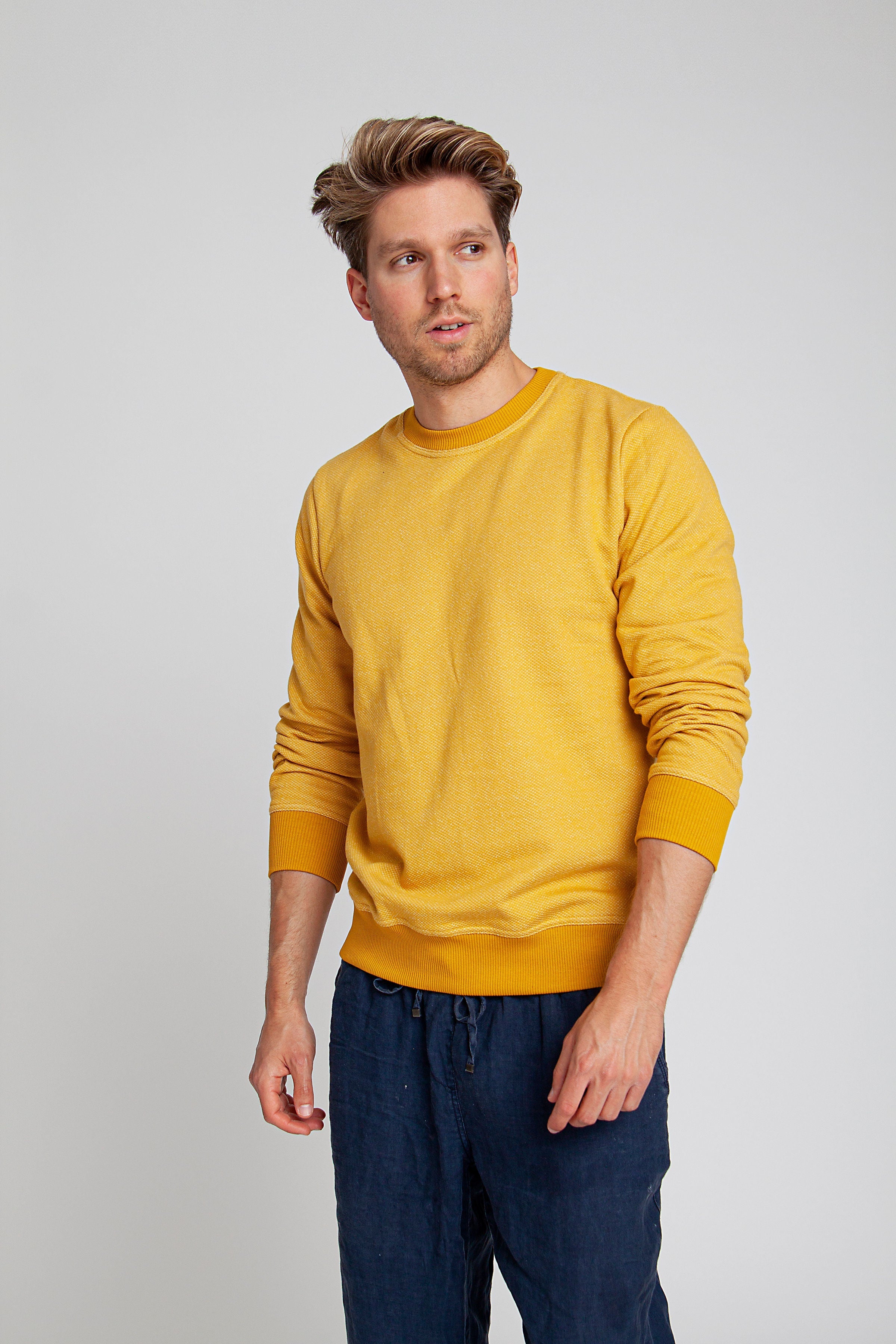 BICOLOR CREWNECK / MUSTARD