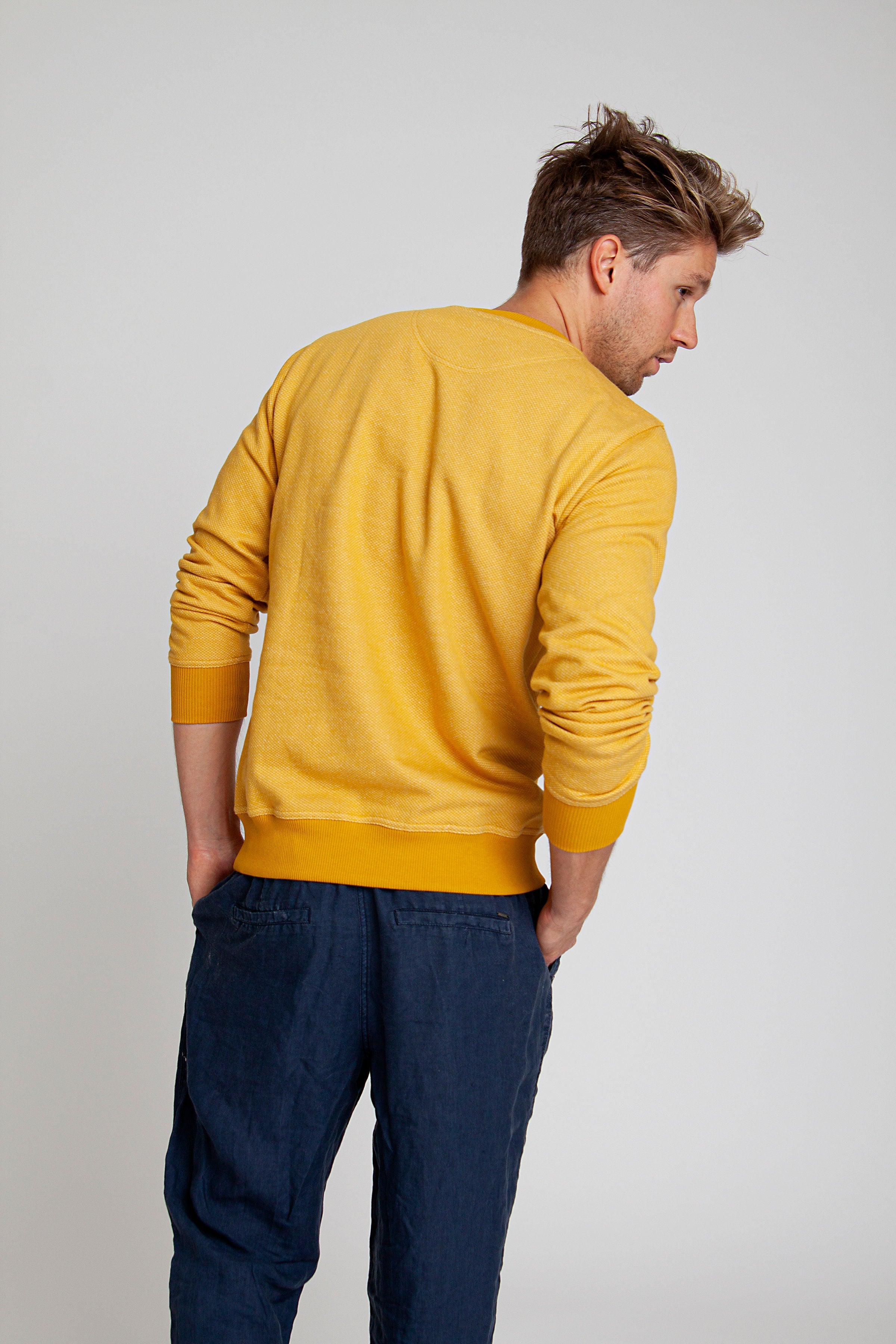 BICOLOR CREWNECK / MUSTARD