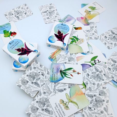 Memory card with herbs