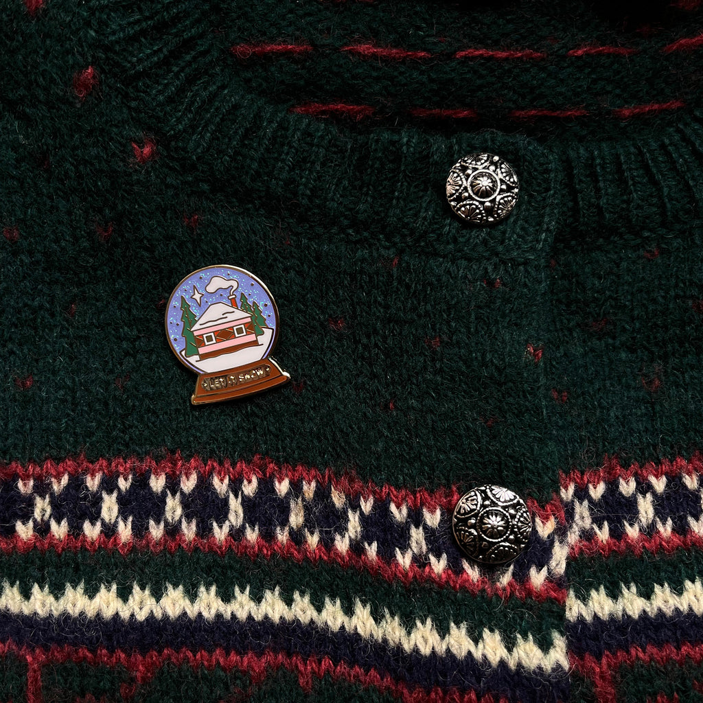 Kádár-kockás hógömb kitűző