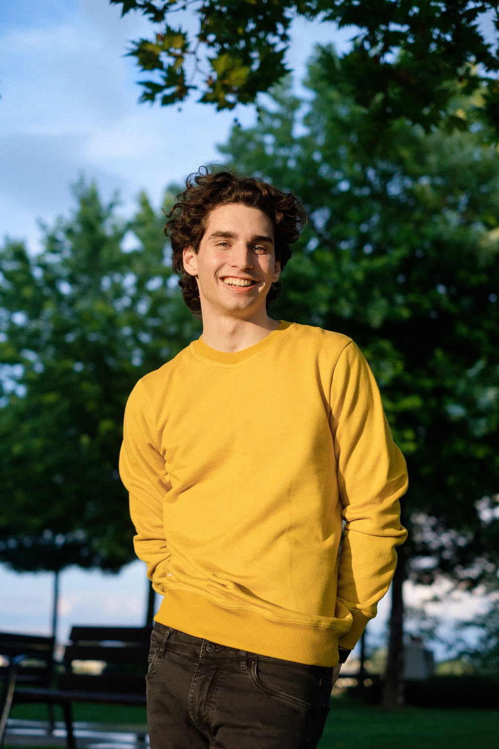 BICOLOR CREWNECK / MUSTARD