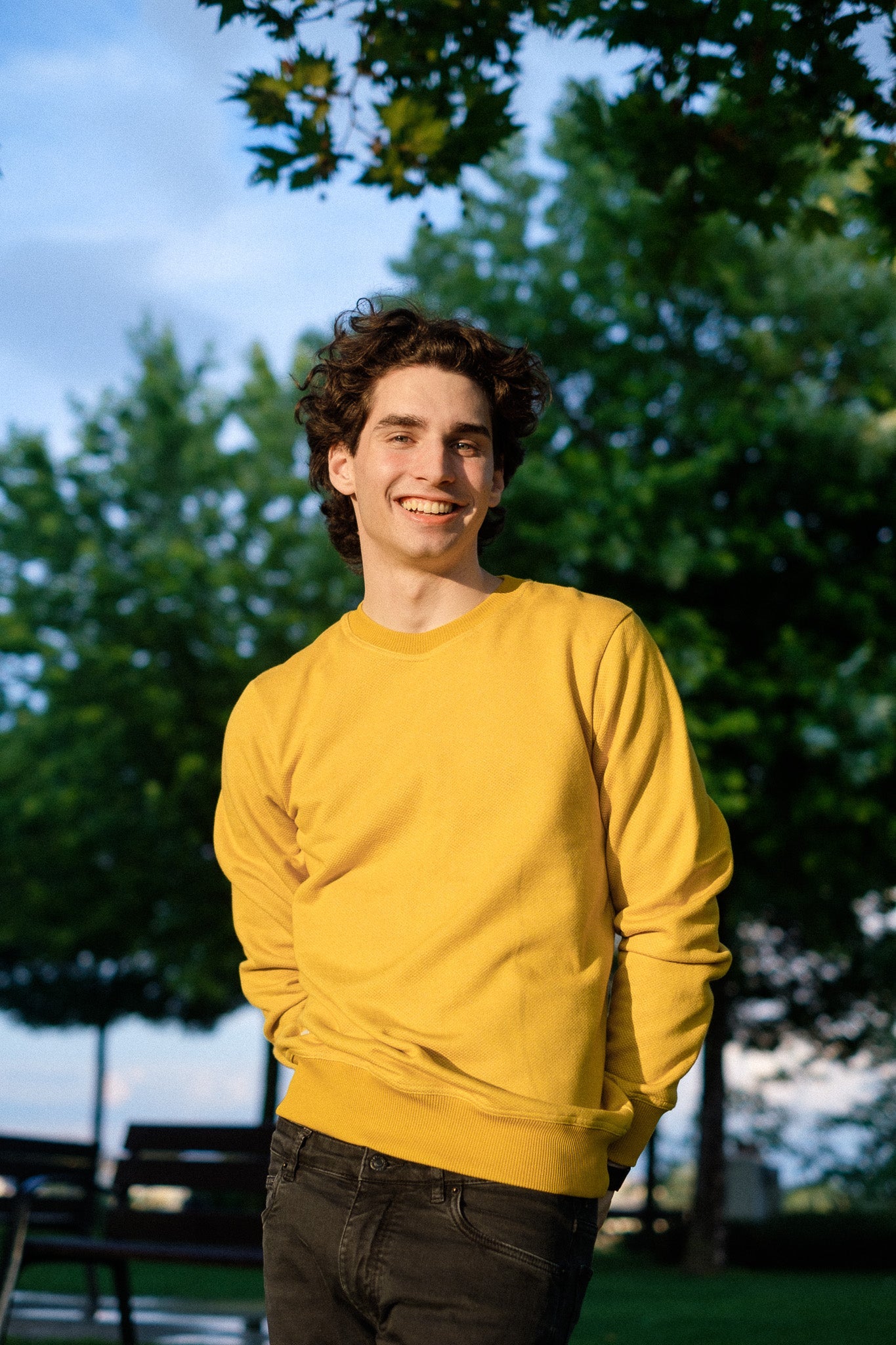 BICOLOR CREWNECK / MUSTARD