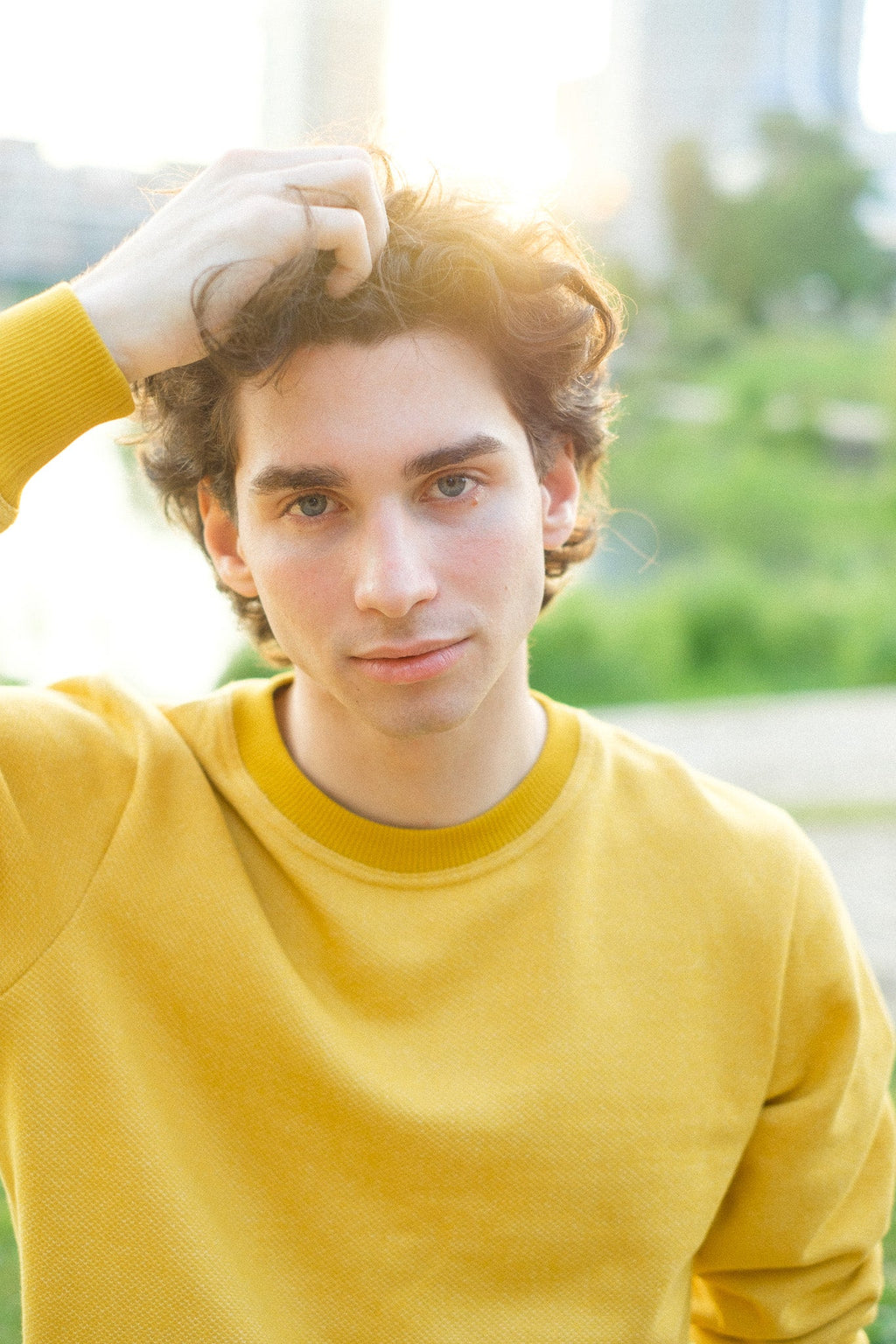 BICOLOR CREWNECK / MUSTARD