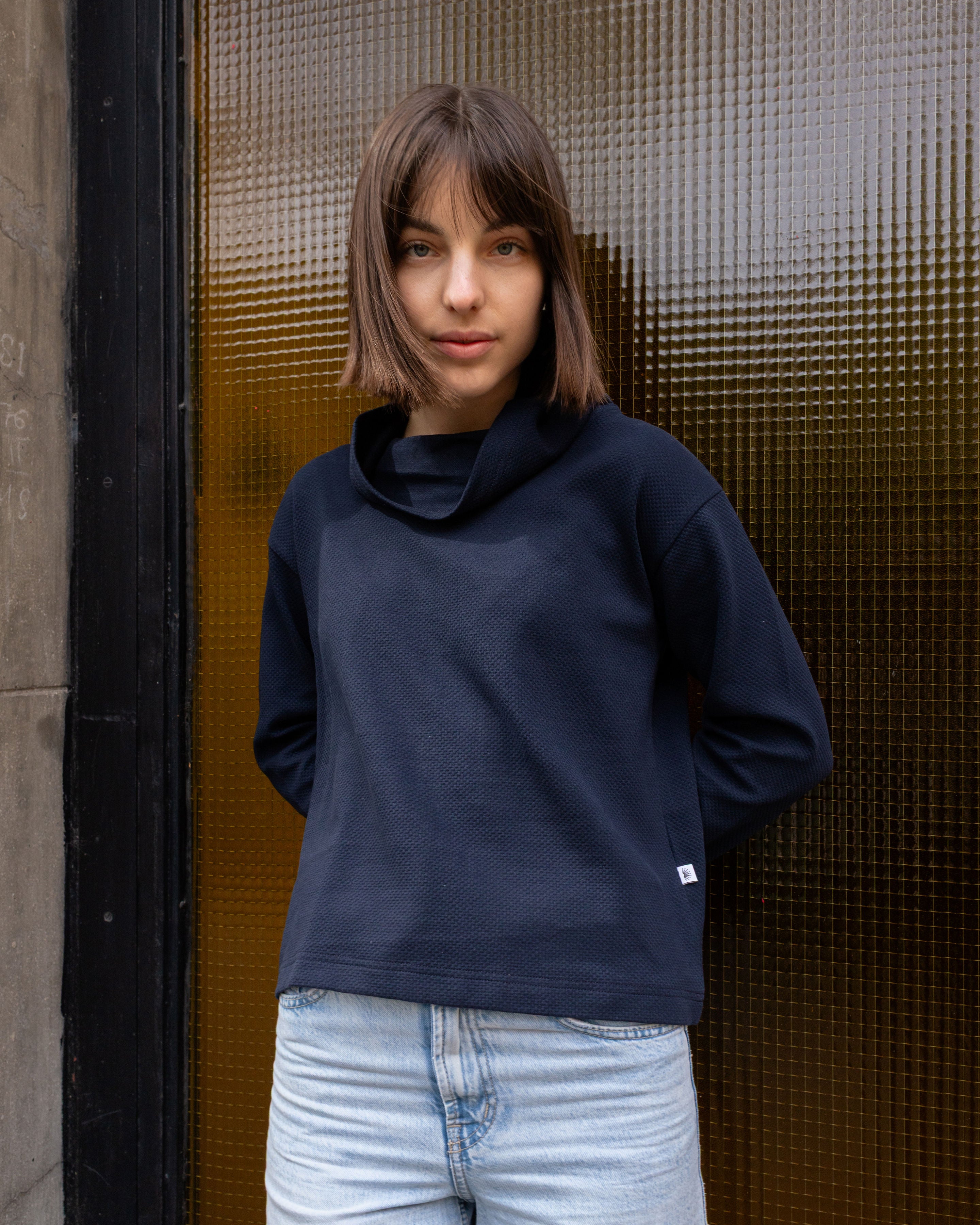 FUNNEL NECK / 3D NAVY