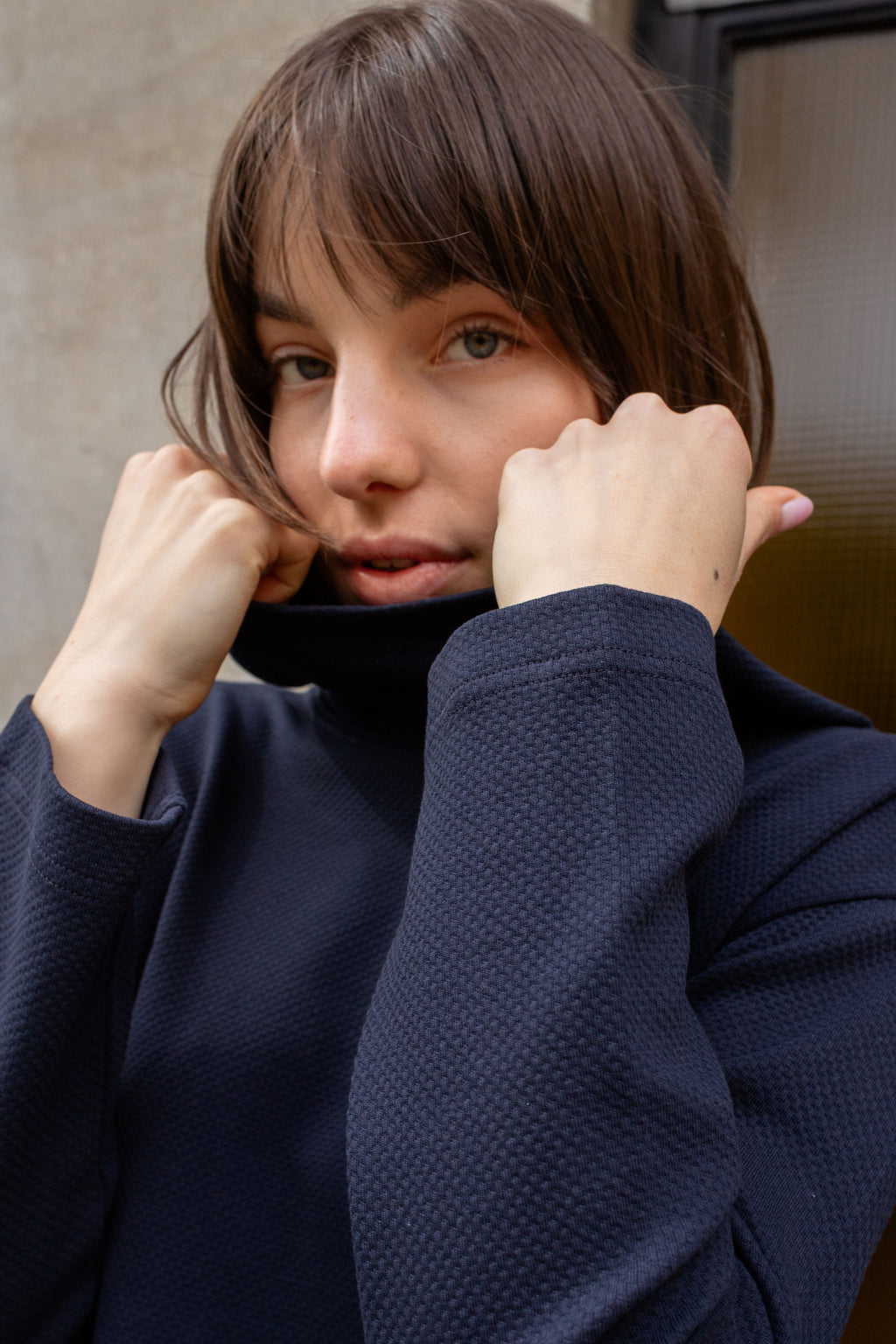 FUNNEL NECK / 3D NAVY
