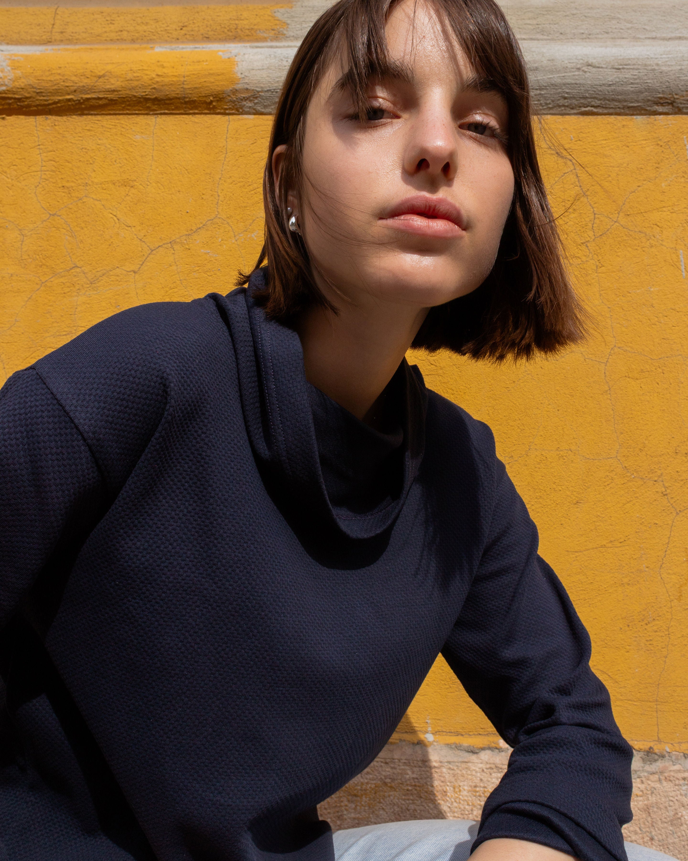 FUNNEL NECK / 3D NAVY