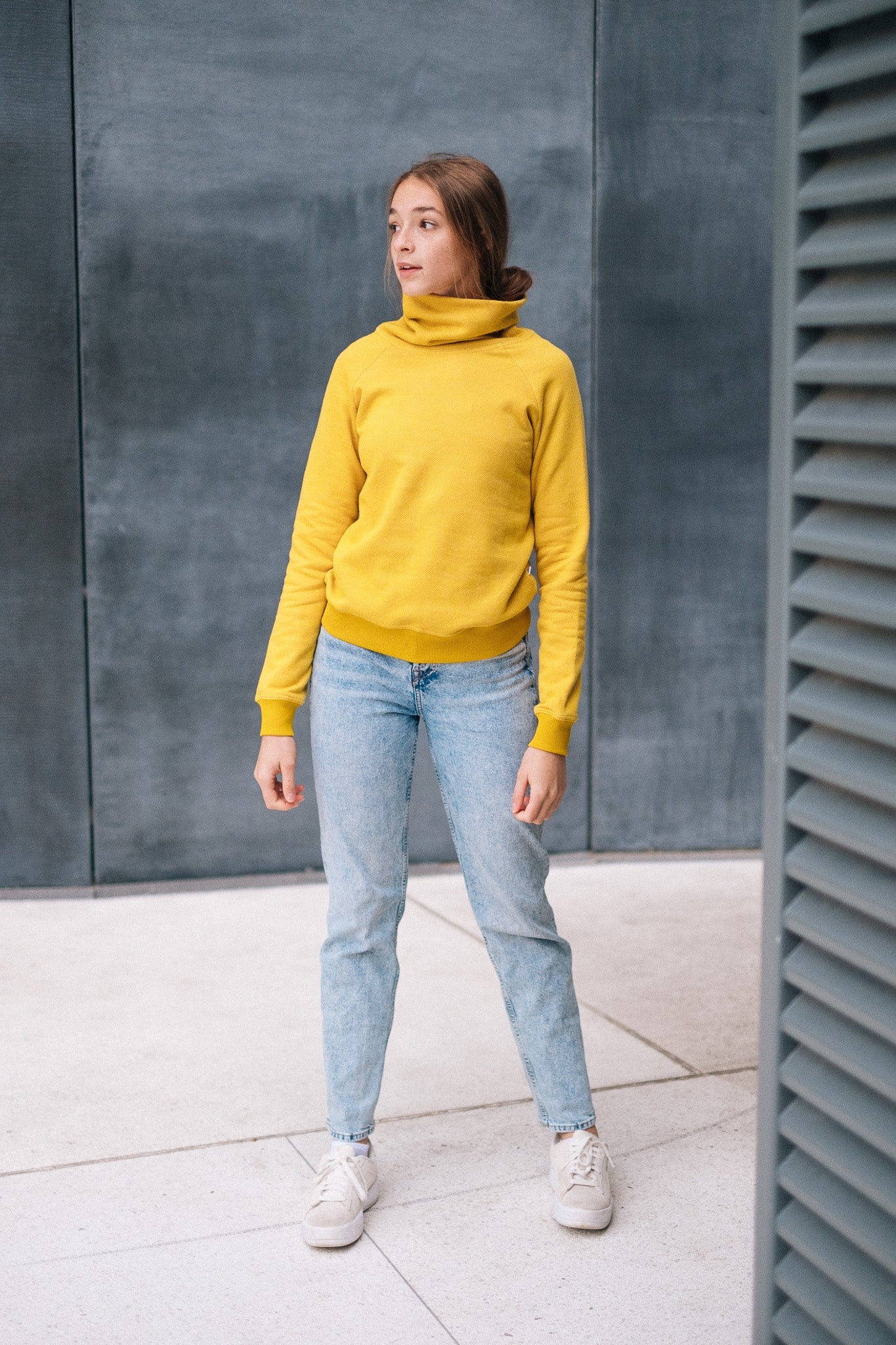 TWO-COLOURED FUNNELNECK / MUSTARD