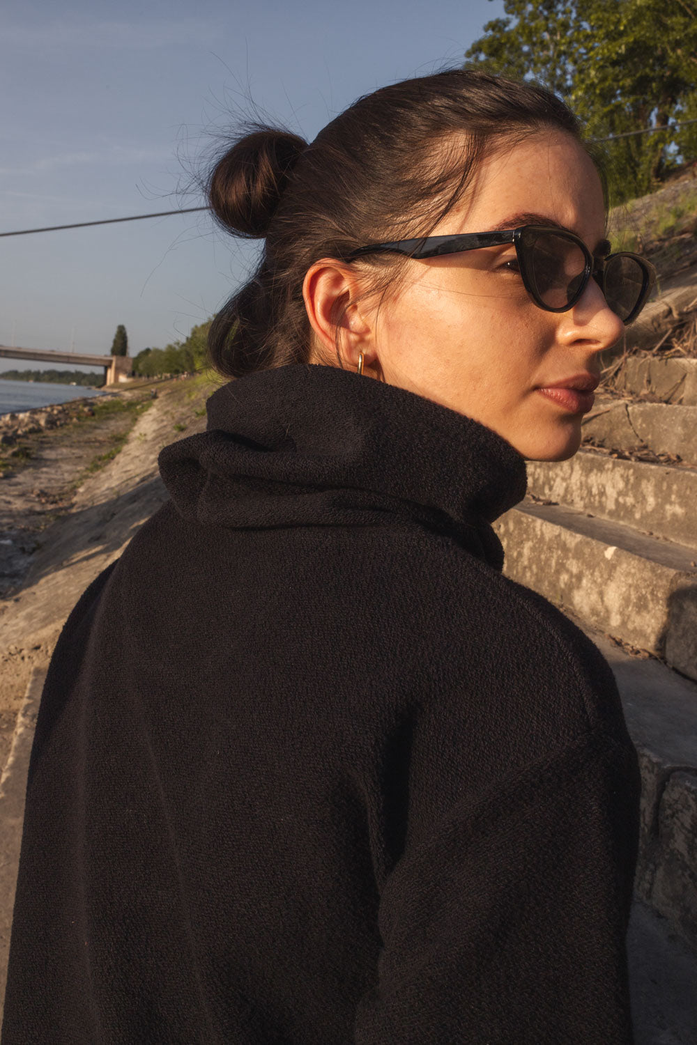 SHORE FUNNELNECK / BLACK