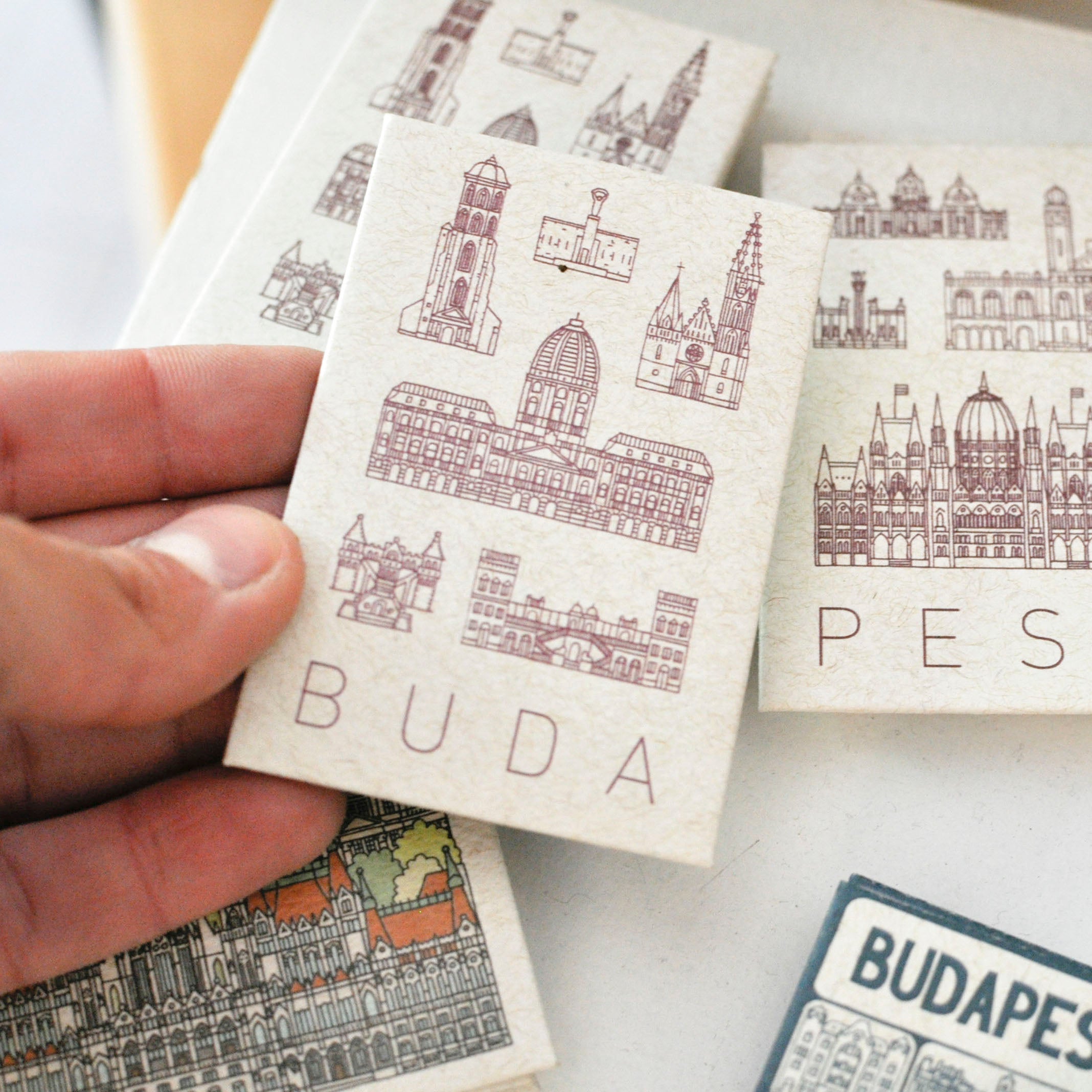 Buda  mágnes- fehér