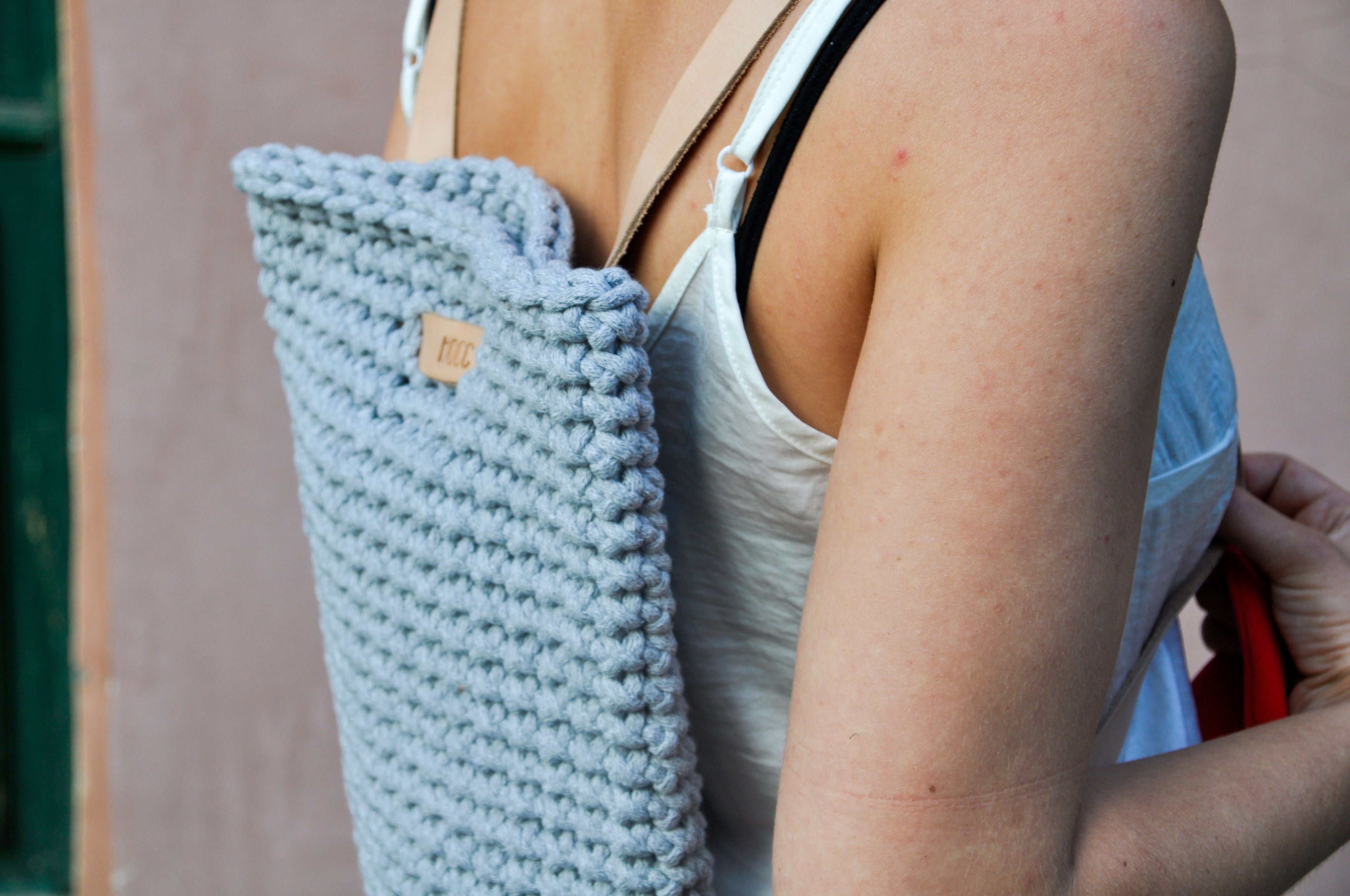 Crochet backpack - gray